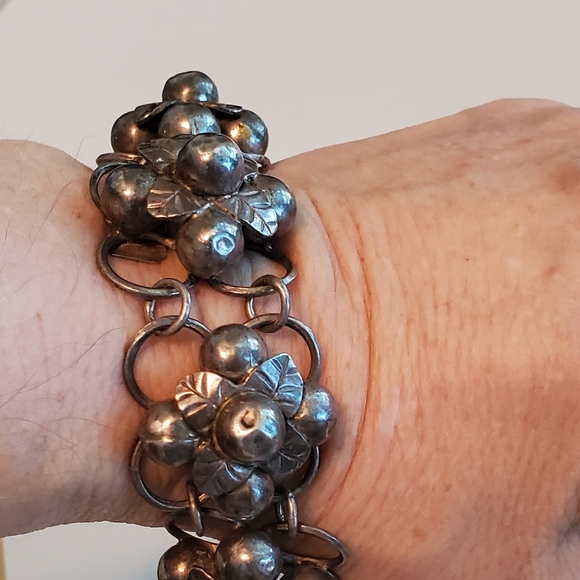 Sterling Bracelet & Brooch Set Sterling Silver Estate Piece Unique Hand Made - Picture 7 of 17